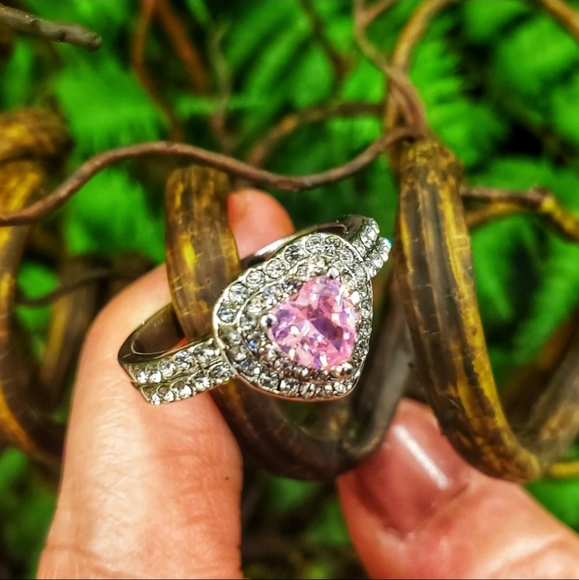 Candy Heart Lush Romance Heart Shaped Crystal Pink Crystal Silver Ring - Picture 3 of 16